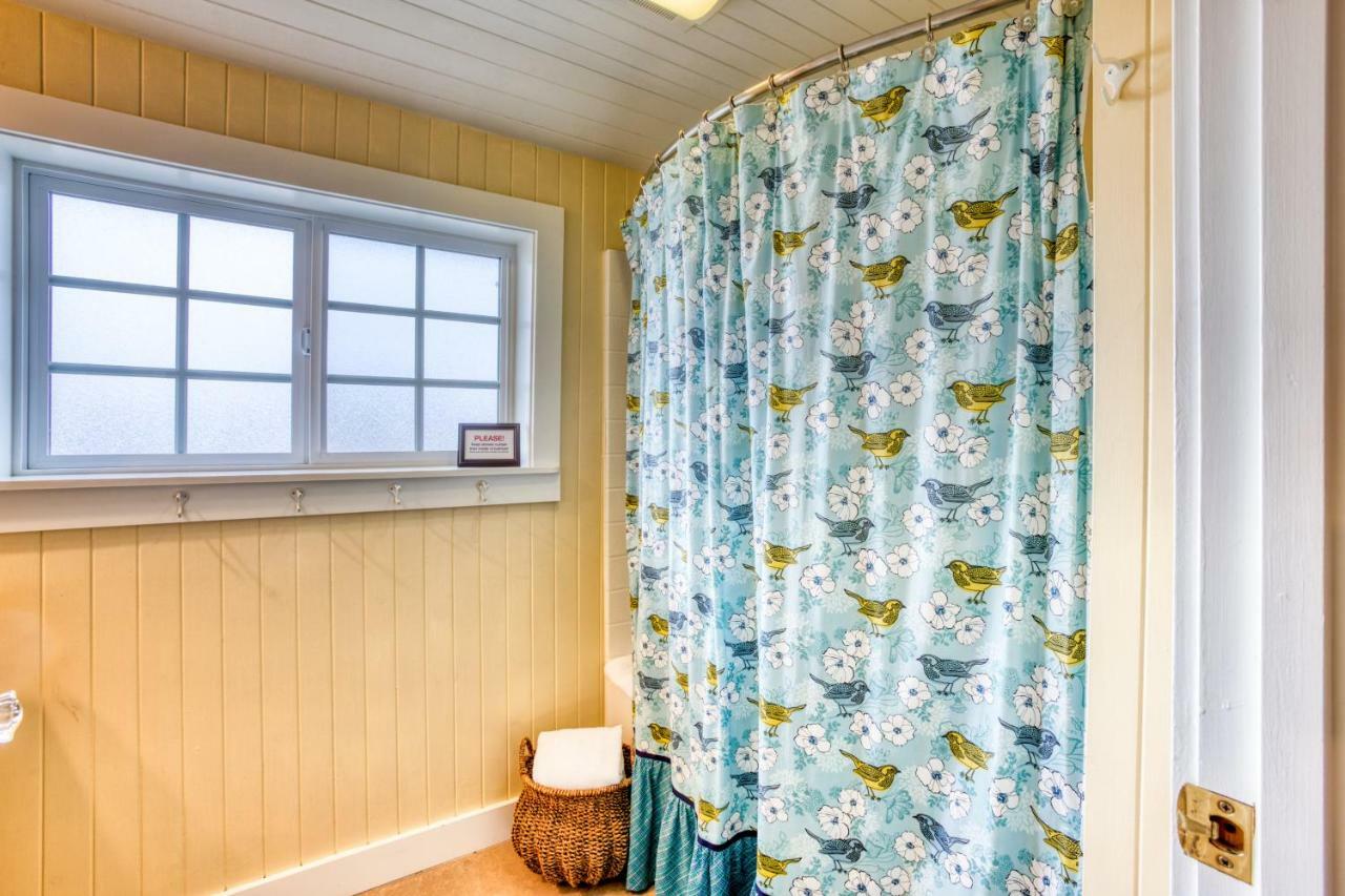 Seaside Classic Cottage Екстер'єр фото